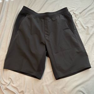 Lululemon license to train shorts (older style)